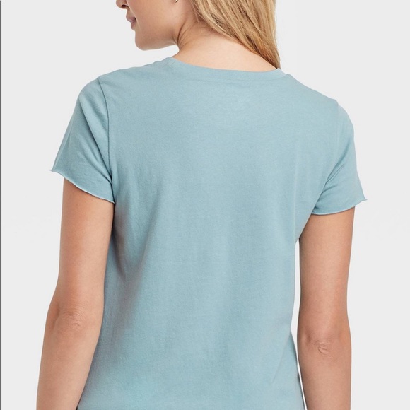 Mom graphic tshirt nwt - Picture 2 of 4